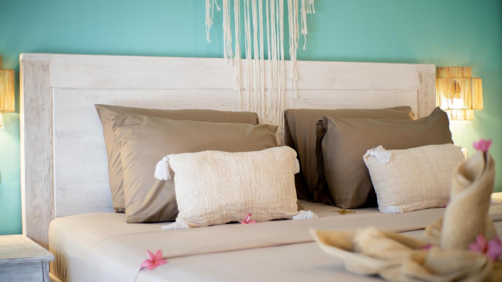 The White Bay Lombok Apartment Kuta  Exterior photo