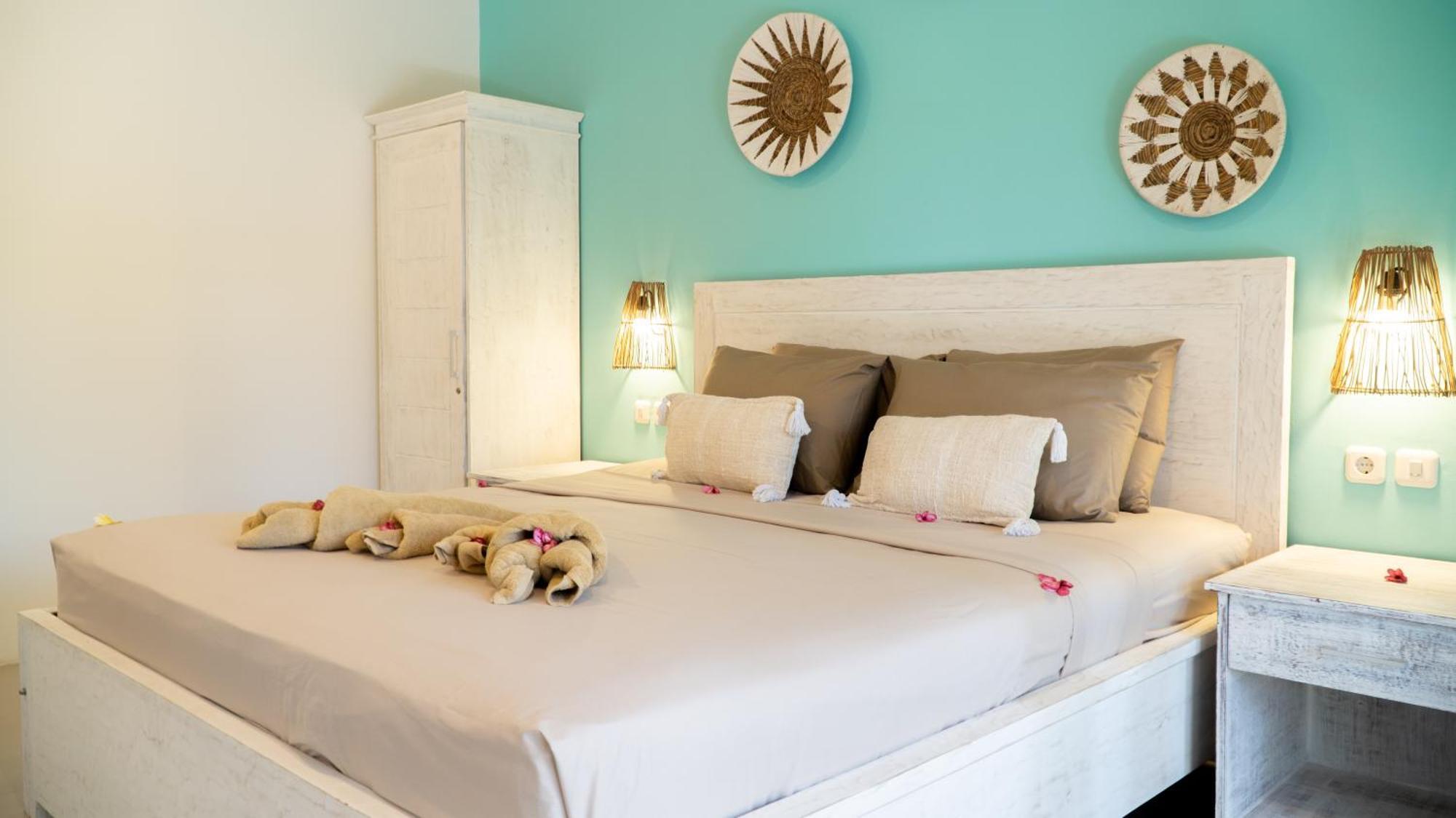 The White Bay Lombok Apartment Kuta  Exterior photo