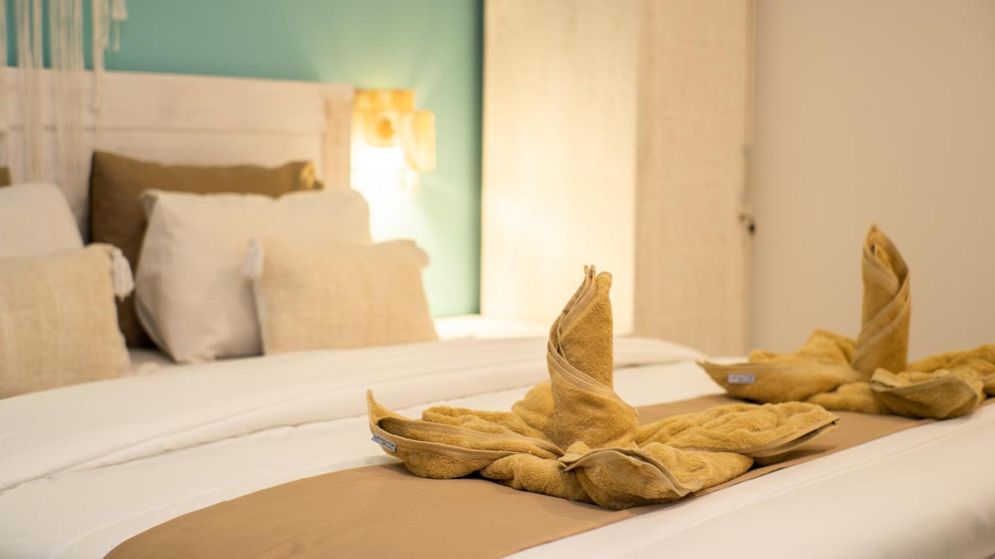 The White Bay Lombok Apartment Kuta  Exterior photo